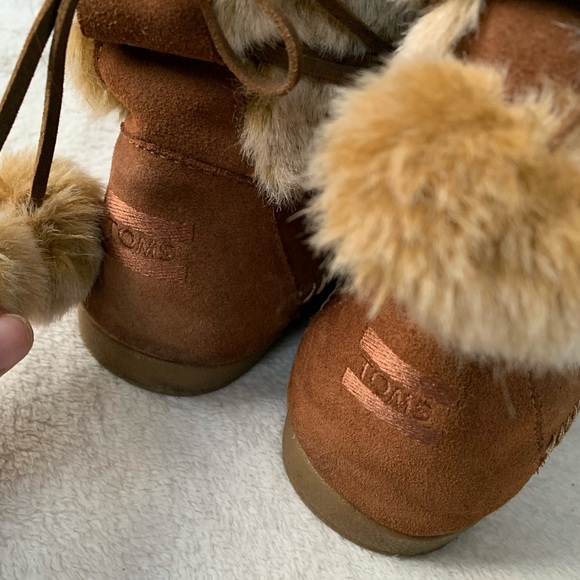 Toms Suede and Faux Fur Moccasin Pom Pom Boots - Picture 8 of 15